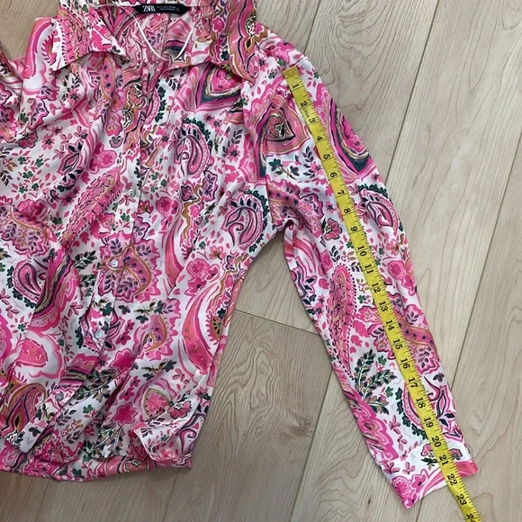 Zara Pink Paisley Print Satin Button Front Collared Shirt, sz L - Picture 13 of 13